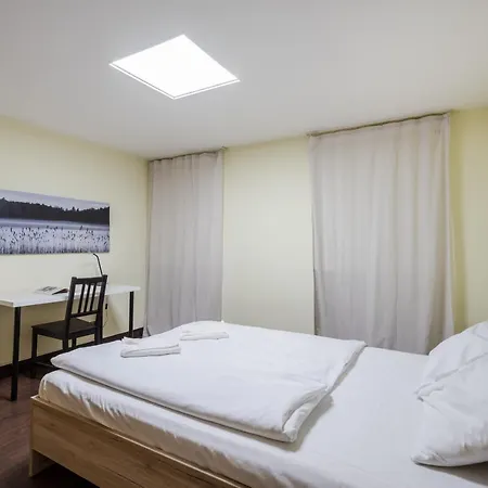 Dolly's Duplex With Free Netflix *